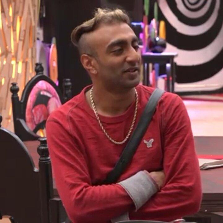 Akash Dadlani Manager