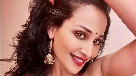 Flora saini Manager