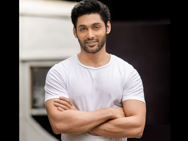 Ruslaan Mumtaz Manager